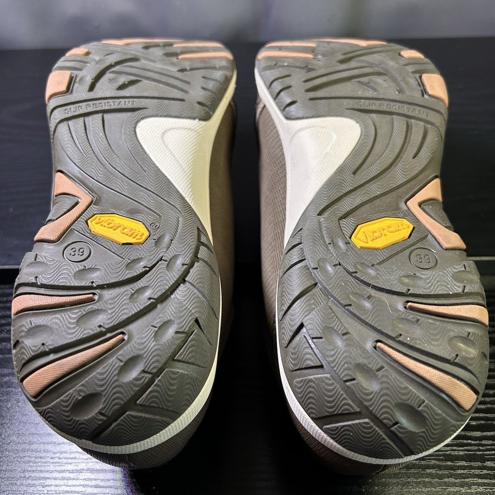 Dansko Peggy Mushroom Waterproof Hiking Walking Vibram Sole Women US 8.5-9/EU 39 - Picture 8 of 14